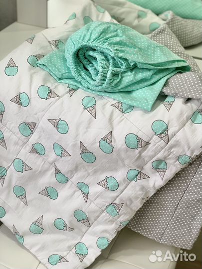 Комплект в детскую кроватку