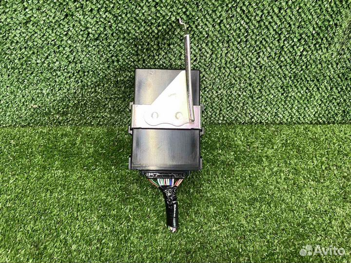 Электронный блок toyota voxy ZWR80 2ZR-FXE 2016