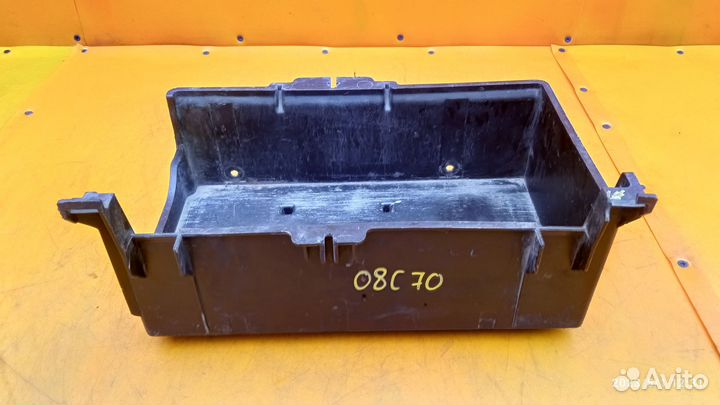 Площадка аккумулятора для Ford Mondeo 3 2000-2005