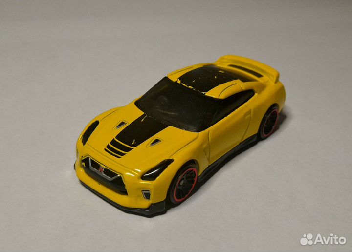 Коллекционные машинки hot wheels