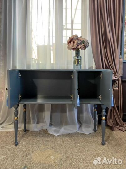 Тумба трехдверная