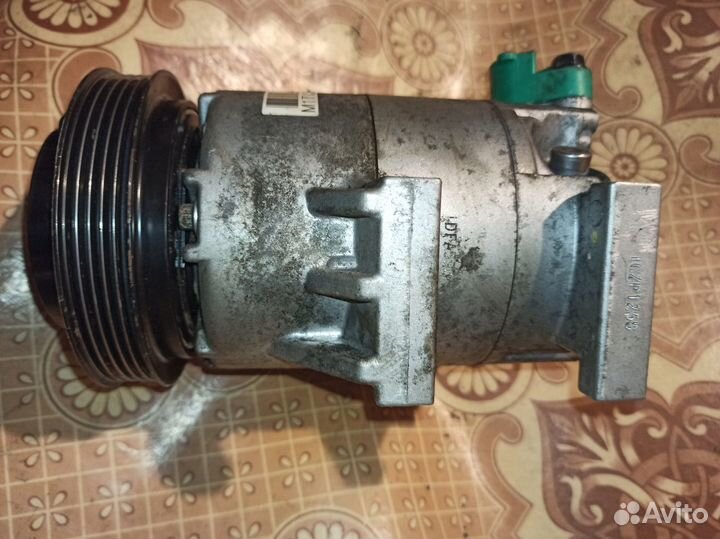 Б/У Б/У Компрессор кондиционера 977013X100