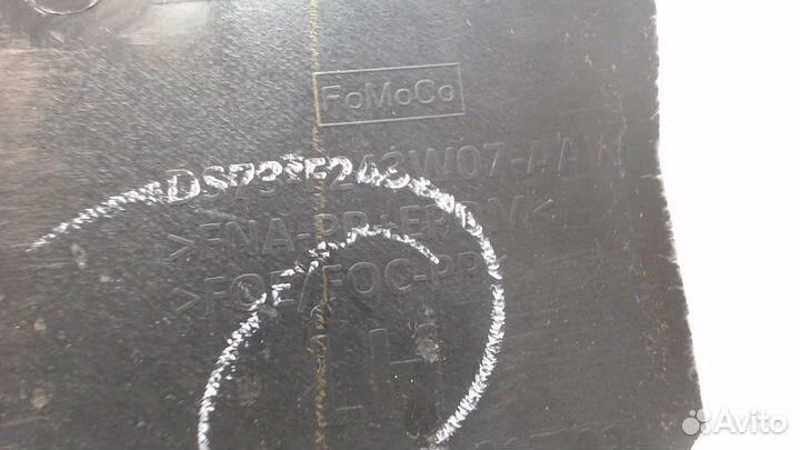 Обшивка стойки Ford Fusion 2017- USA, 2017