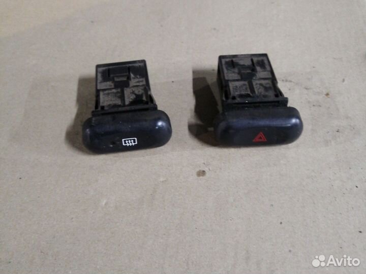 Кнопки авариики и подогрев стекла suzuki baleno