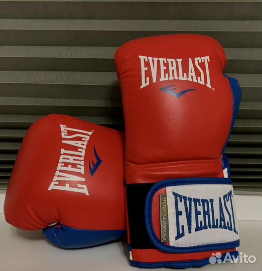 Боксерские перчатки 14 oz everlast