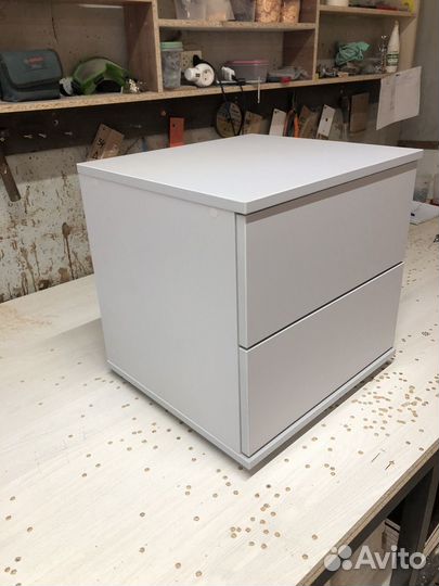 Тумба прикроватная