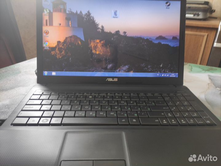 Ноутбук asus