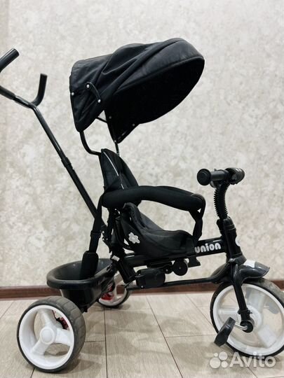 Велосипед детский трехколесный с ручкой