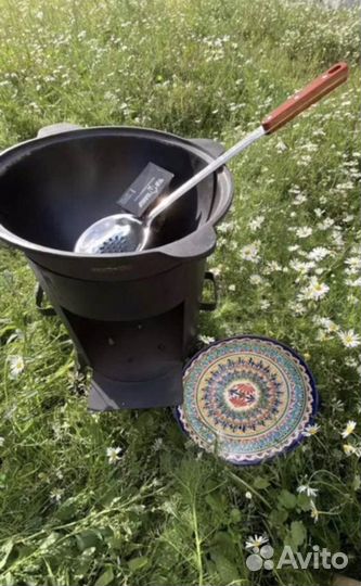 Kaзан чугунный 12 литpoв c пeчкой