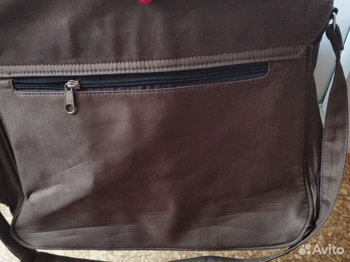 Портфель под ноутбук