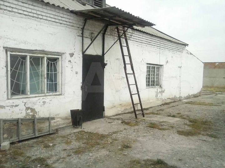 Здание, 470 м²