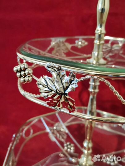 Конфетница трехярусная