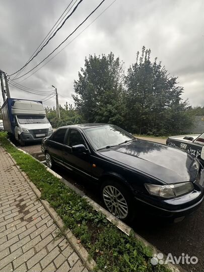 Toyota Camry 2.2 AT, 1999, 430 000 км