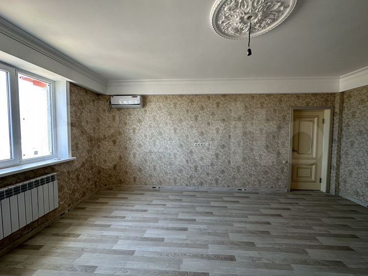 2-к. квартира, 71 м², 12/13 эт.