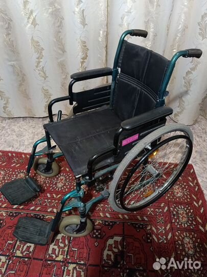 Инвалидная коляска складная бу
