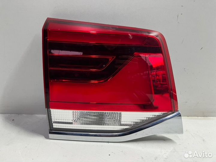 Фонарь внутренний задний левый Toyota Land Cruiser