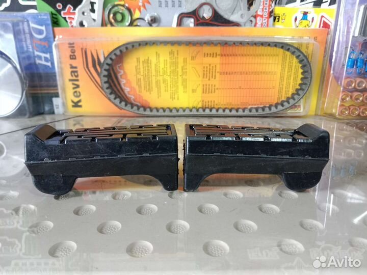 Подножки водителя на мотоцикл