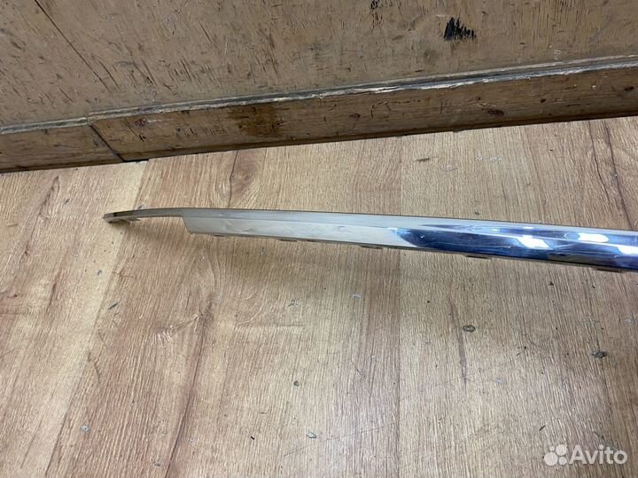 Молдинг заднего бампера центр Vw Tiguan 2017-2023