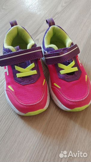 Кроссовки детские