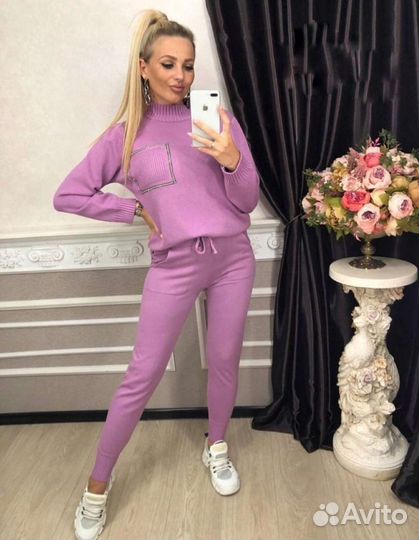 Костюм спортивный