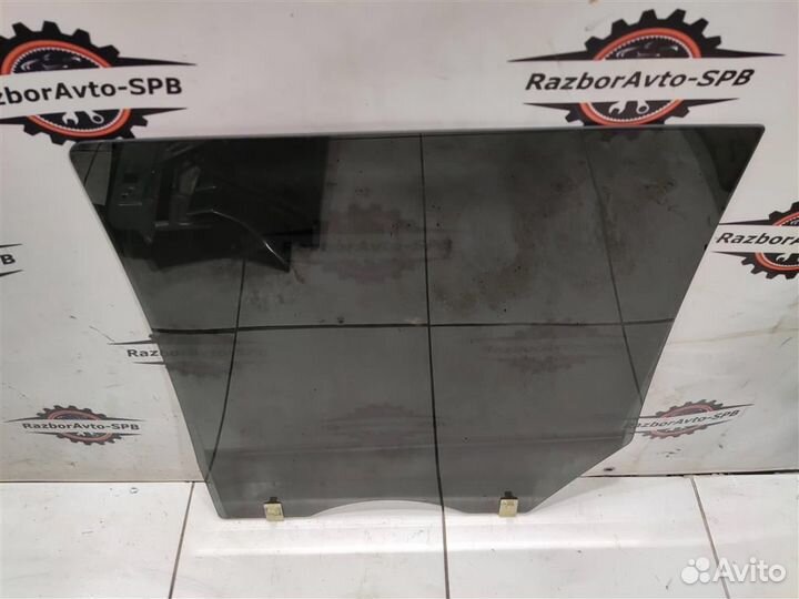 Стекло двери задней правой Hyundai Santa Fe I