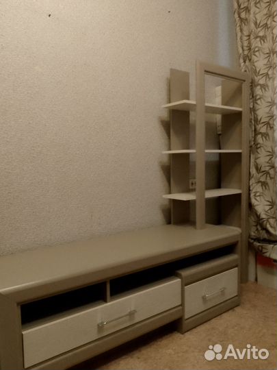 Тумба под телевизор