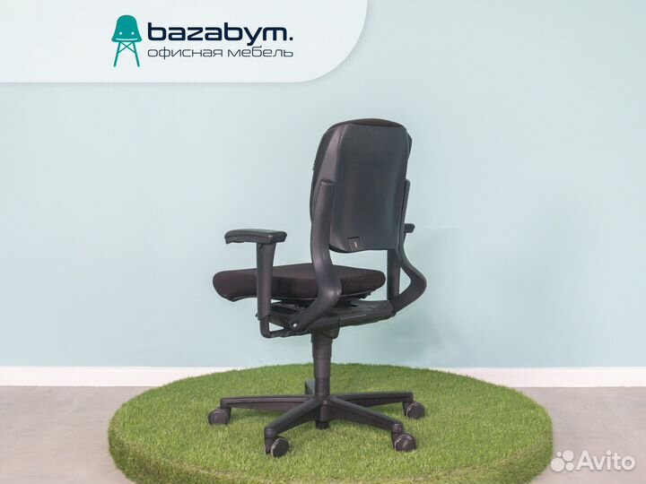 Кресло компьютерное Ahrend 230