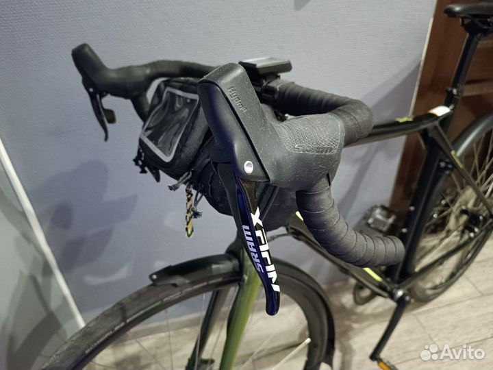 Велосипед GT Grade (Sram Apex 1)