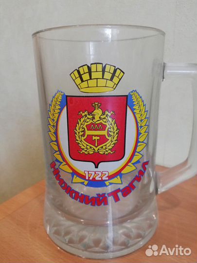 Кружки пивные с надписями разных городов