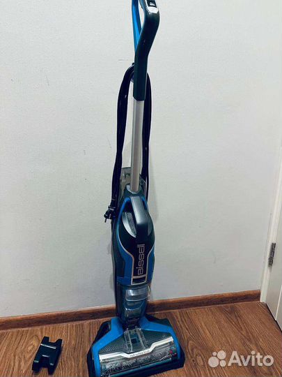 Вертикальный пылесос Bissell