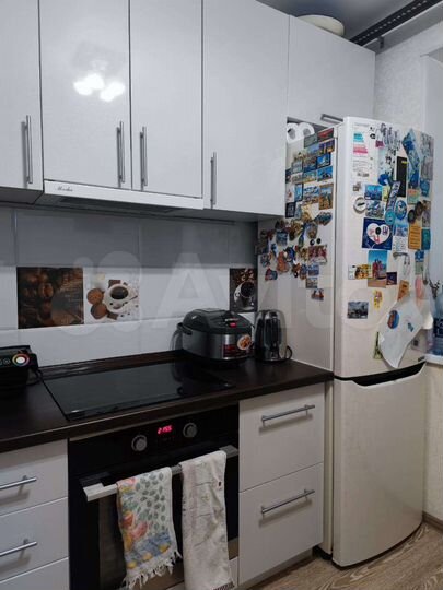 2-к. квартира, 54 м², 3/10 эт.