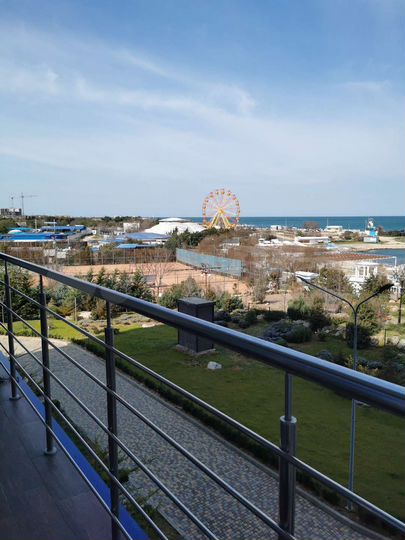 Квартира-студия, 62 м², 1/10 эт.