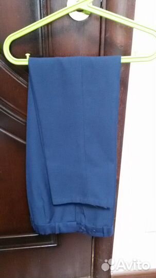 Школьный костюм на мальчика 140/146 темно синий