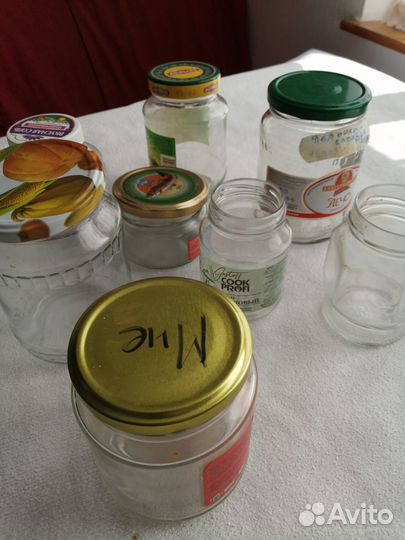 Банки с крышками