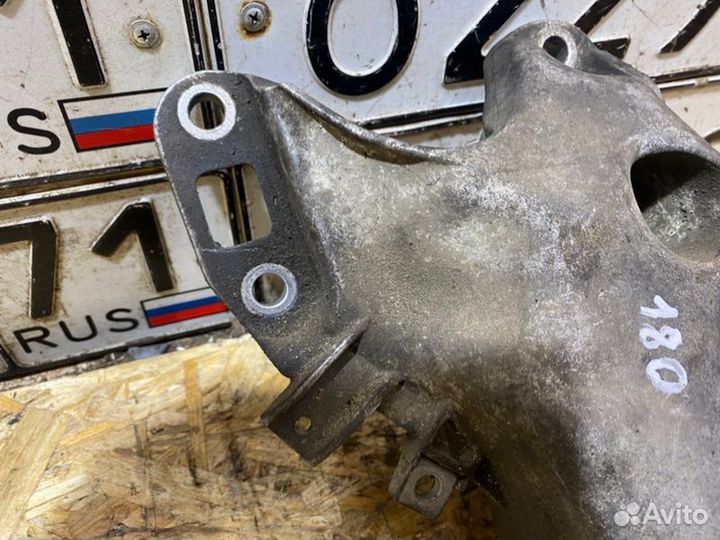 Кронштейн двигателя Bmw X5 E70 3.0 2011