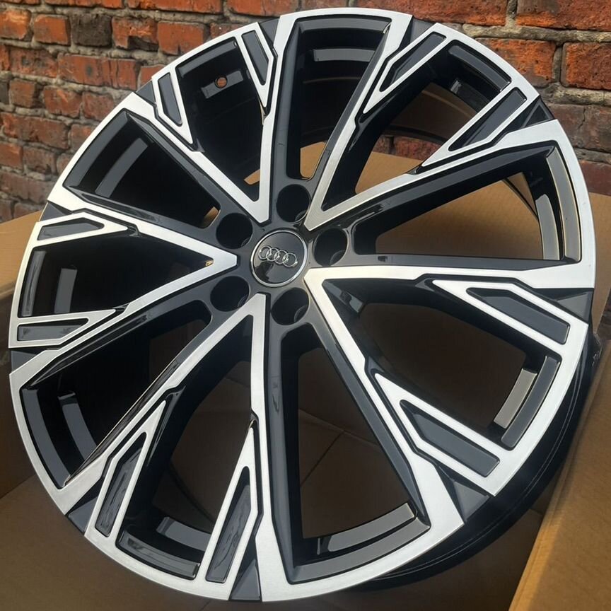 Литые диски Audi 8.5×R19 5×112