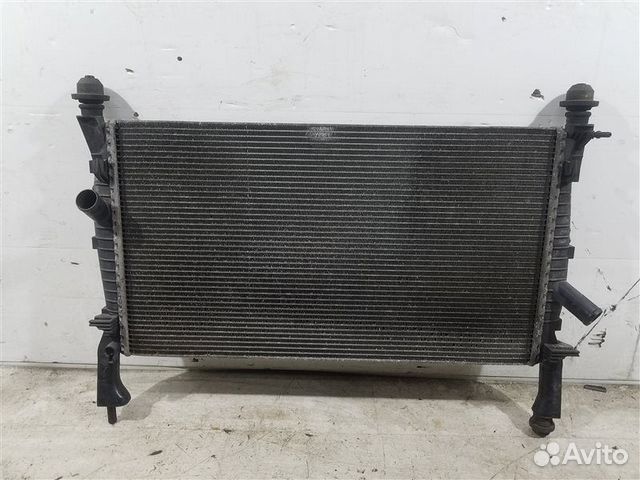 Радиатор охлаждения (основной) Ford Transit
