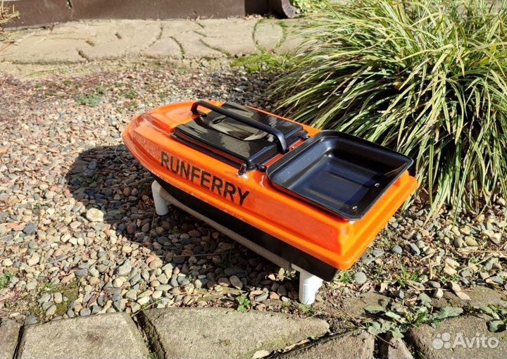 Прикормочный карповый кораблик Ранферри Atom