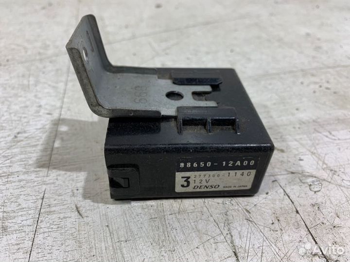 Блок электронный Toyota Corolla E120 2001-2006