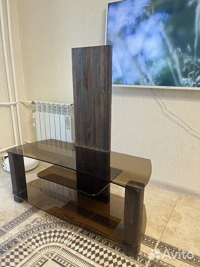 Стеклянная полка под телевизор (бронза)