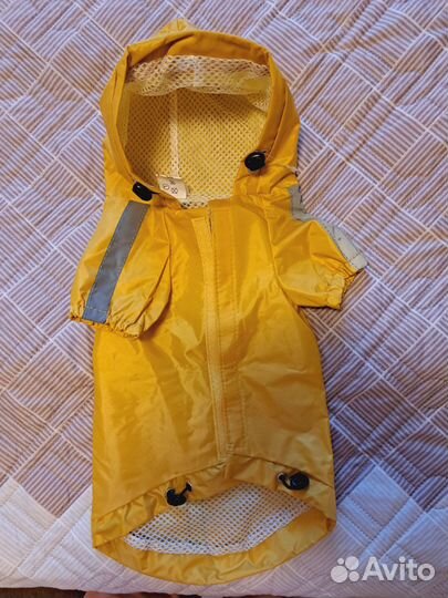 Дождевик для маленькой собаки