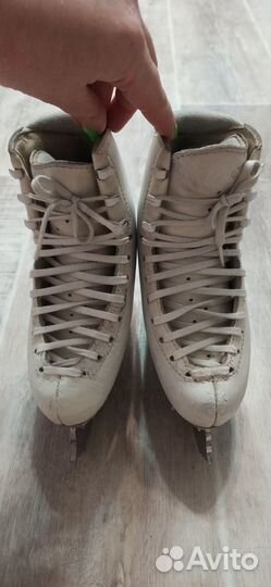 Продам фигурные коньки Edea Chorus