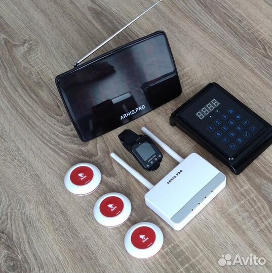 Кнопка вызова персонала, часы, табло, пуль, репите