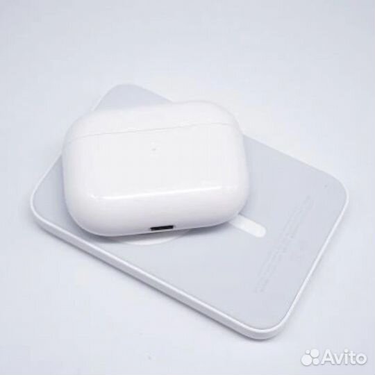Беспроводная зарядка Apple MagSafe Battery Pack