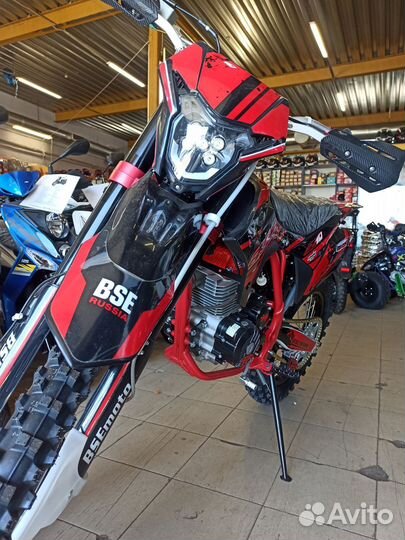 Кроссовый мотоцикл BSE Z10 Red Black