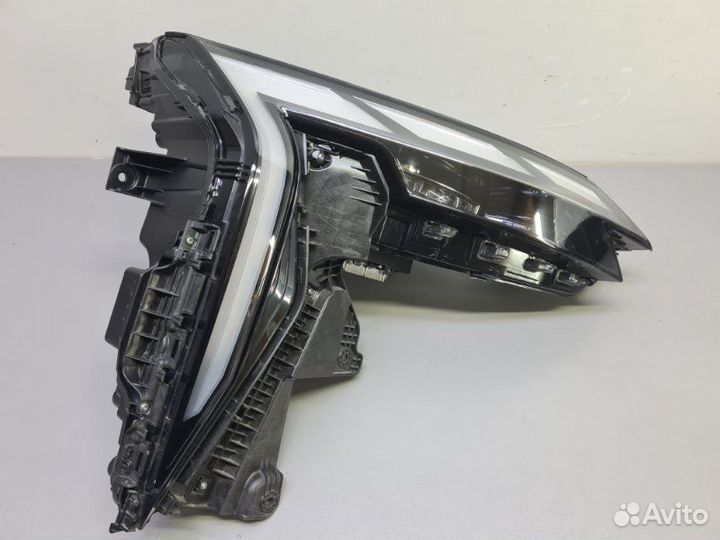 Фара правая Geely Atlas Pro