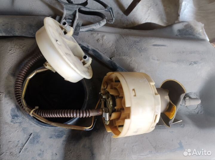 Бензобак и бензонасос на Ауди А4 б5