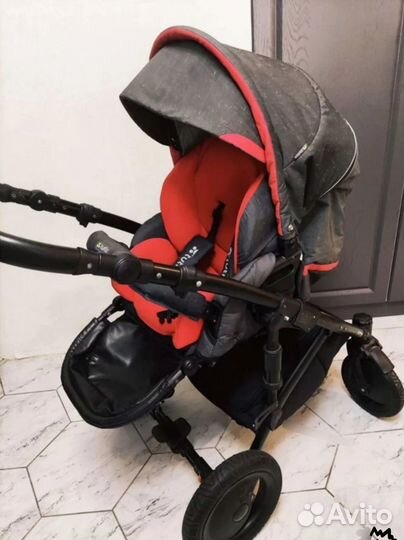 Коляска 3в1 tutis Zippy Pia New