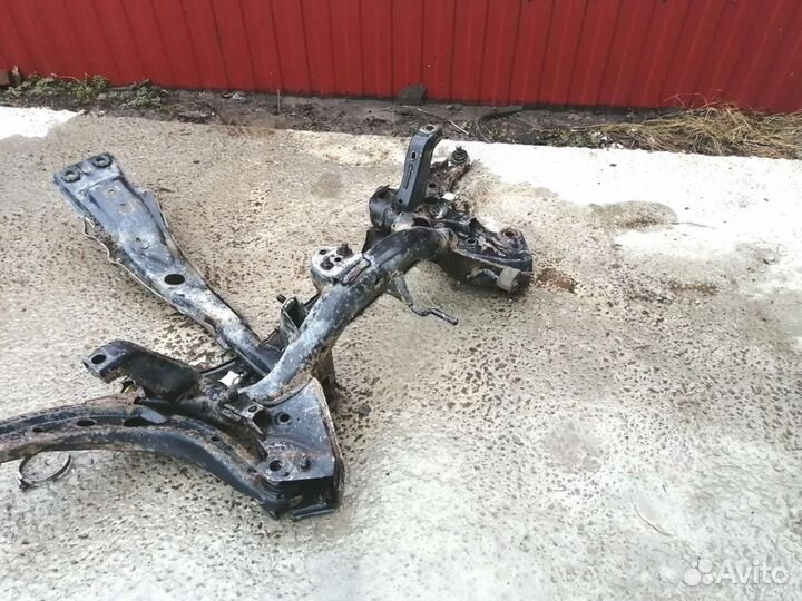 Подрамник передний мазда mpv 2 Mazda Mpv LW 2.5 GY