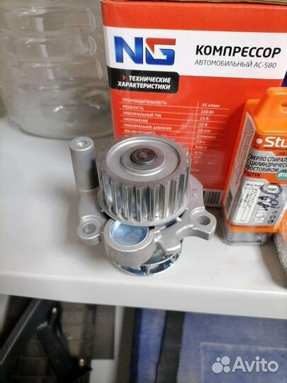 Водяной насос помпа Skoda Volkswagen